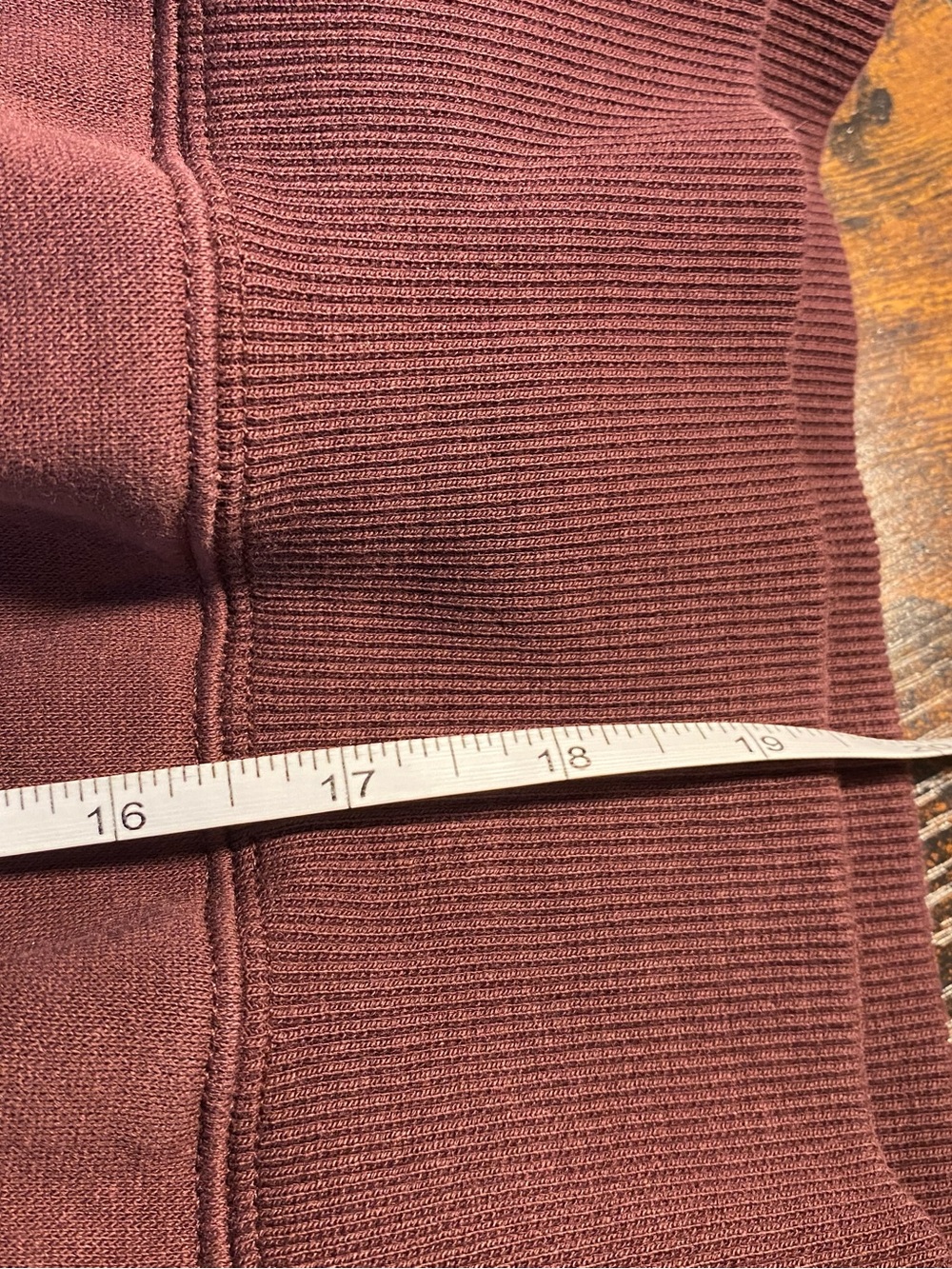 Nike Women's Dark Maroon Cropped Crew Sweatshirt - Picture 8 of 8